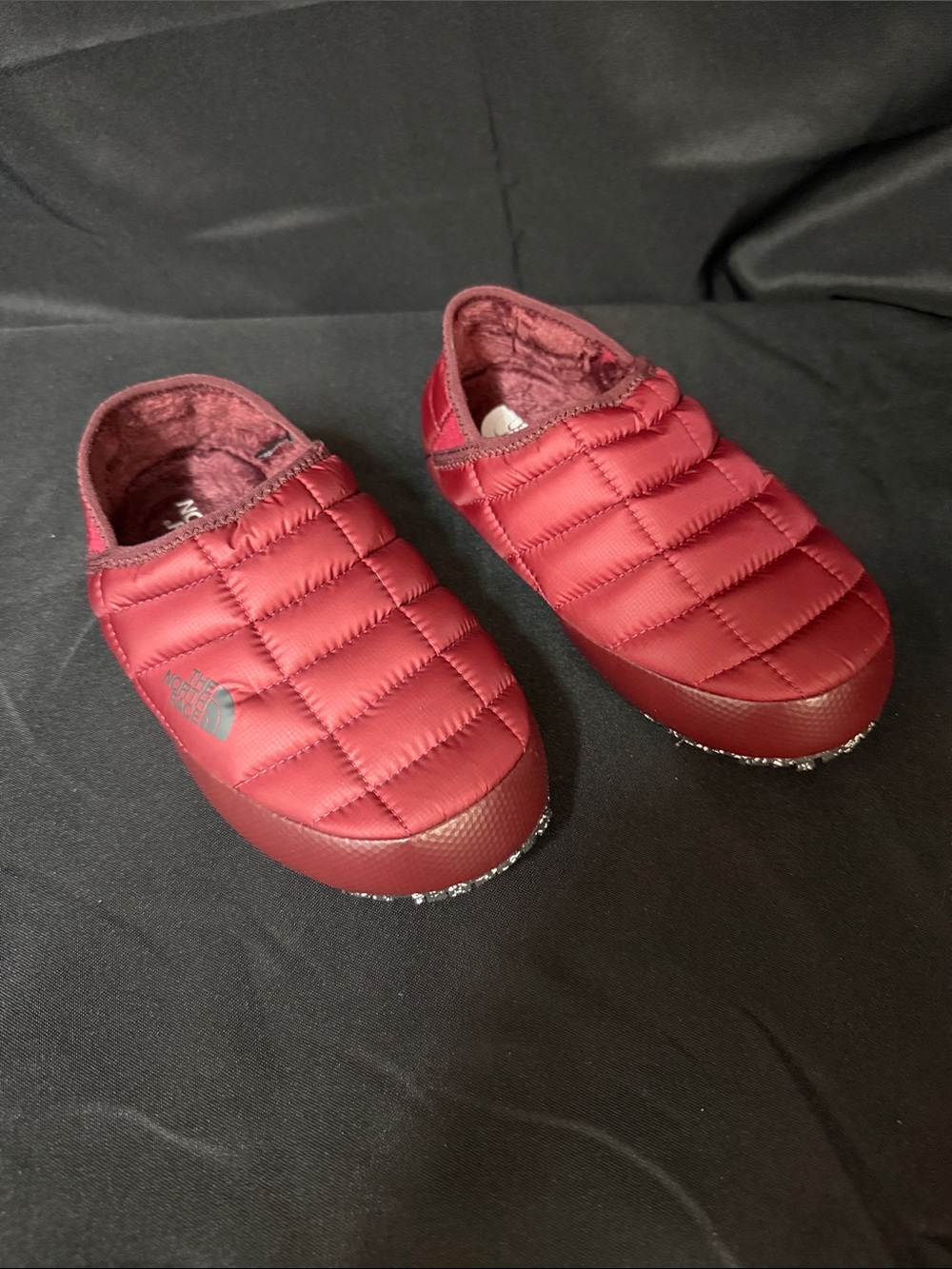 The North Face Quilted Slip-On Slippers in Burgundy
